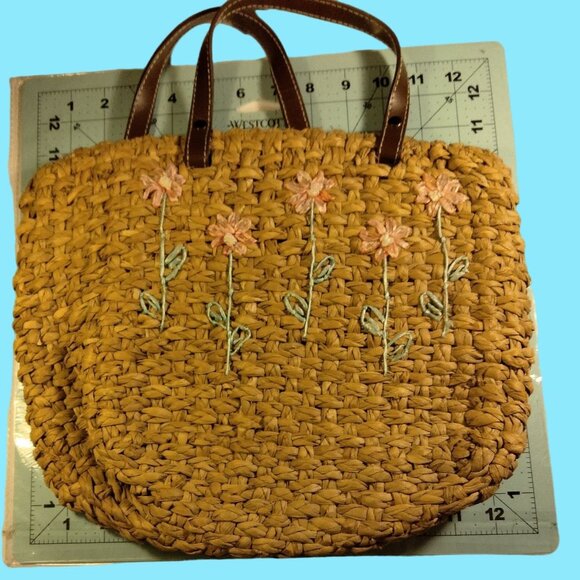 Amanda Smith Straw Purse Pink Flowers Lined - Picture 5 of 6